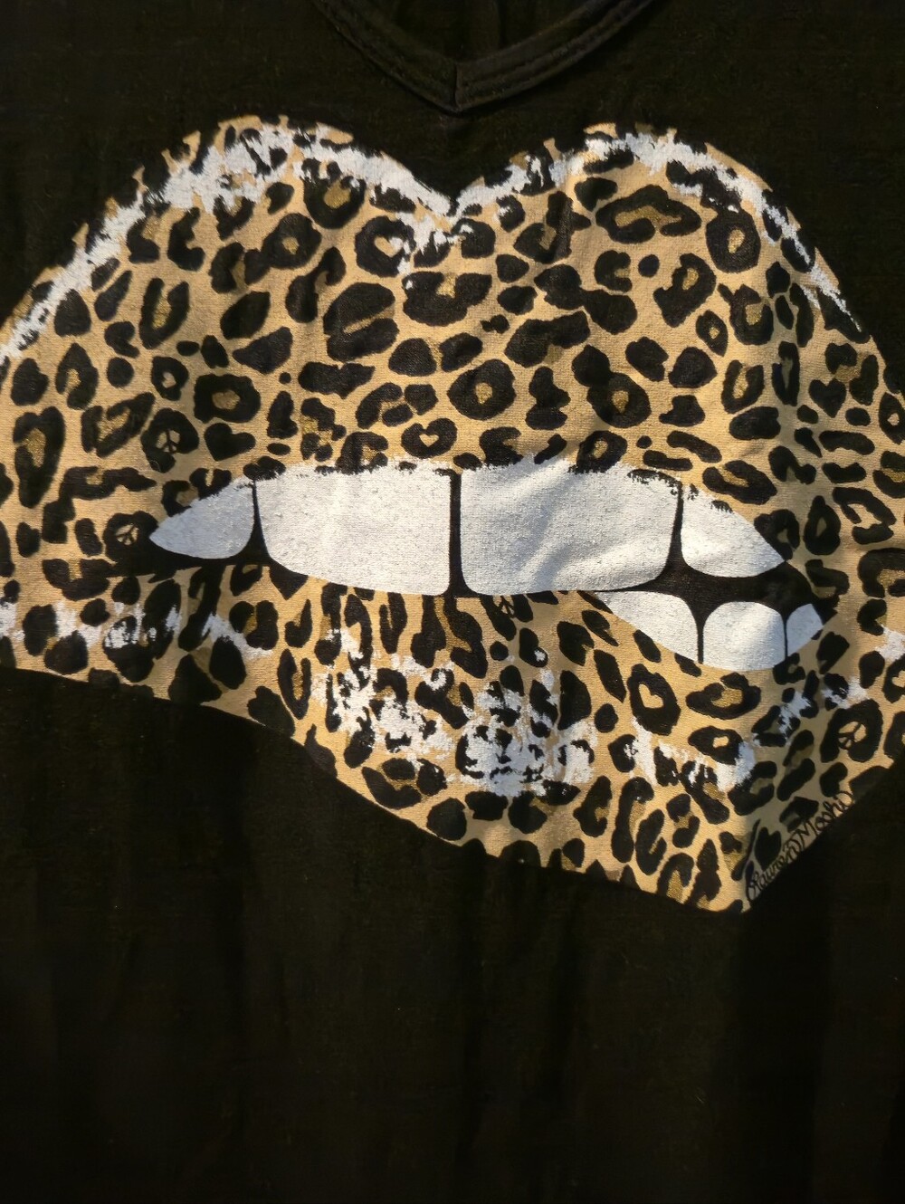 Lauren Moshi Leopard Lips shirt - Picture 9 of 10